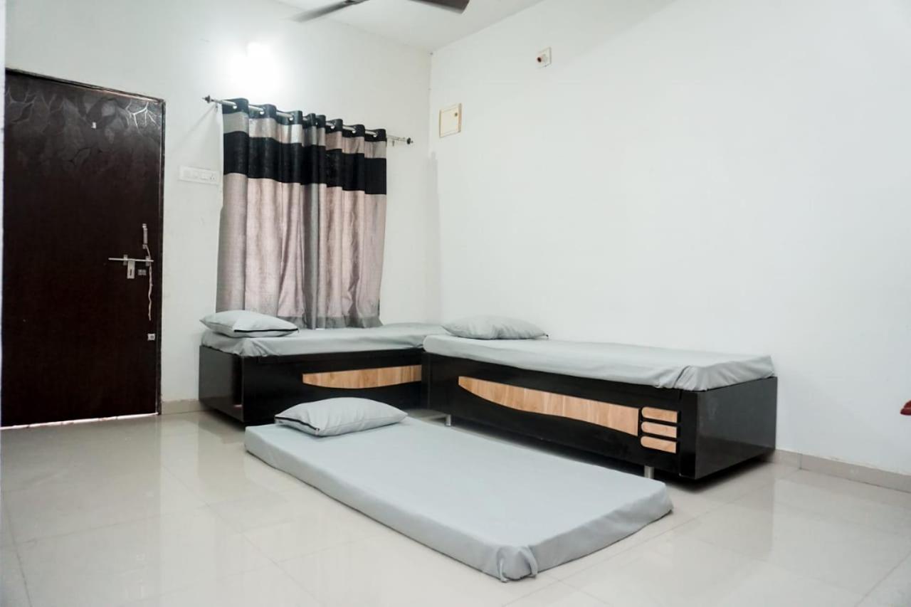 Mahadev Premium Homestay Garudeshwar Экстерьер фото